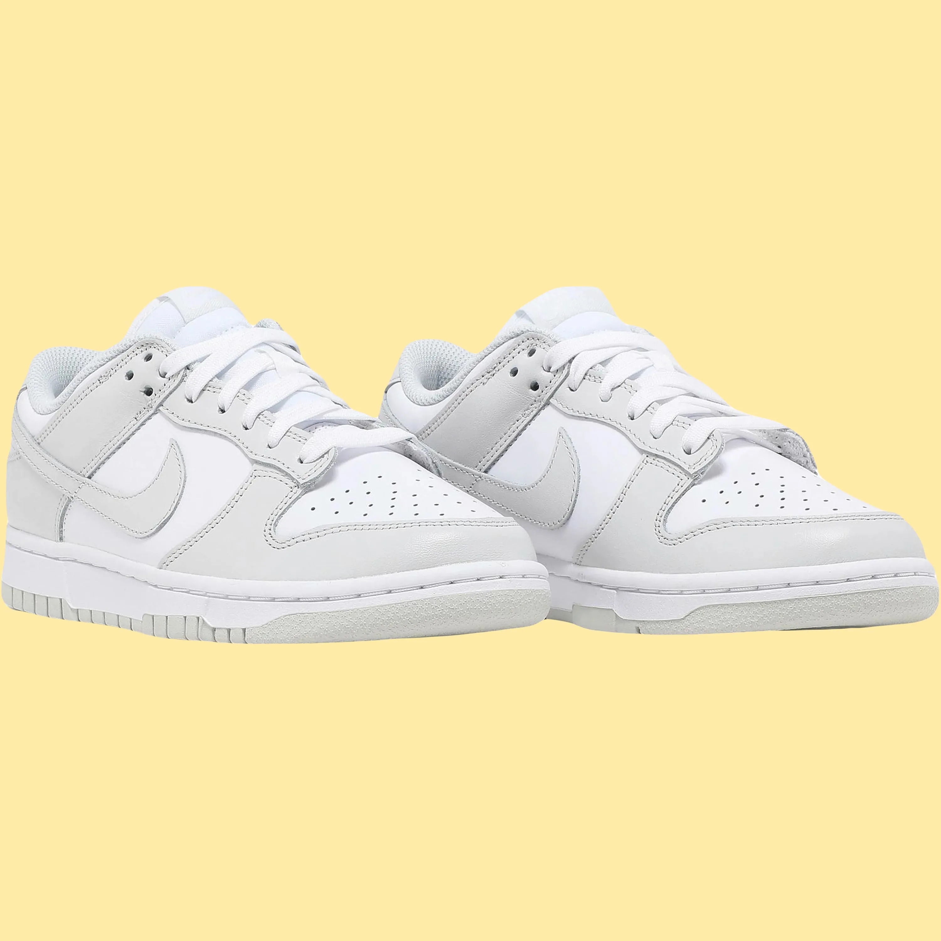 Nike Dunk Low (W) - Photon Dust