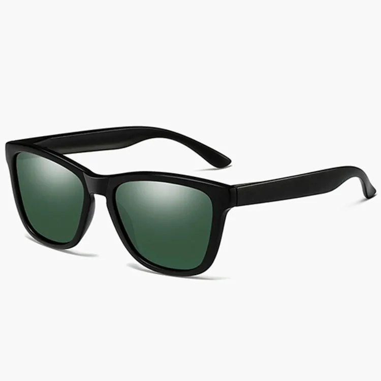 Unisex Retro Fashion Plastic Frame UV400 Polarized Sunglasses  (Matte Black   G15 Green)